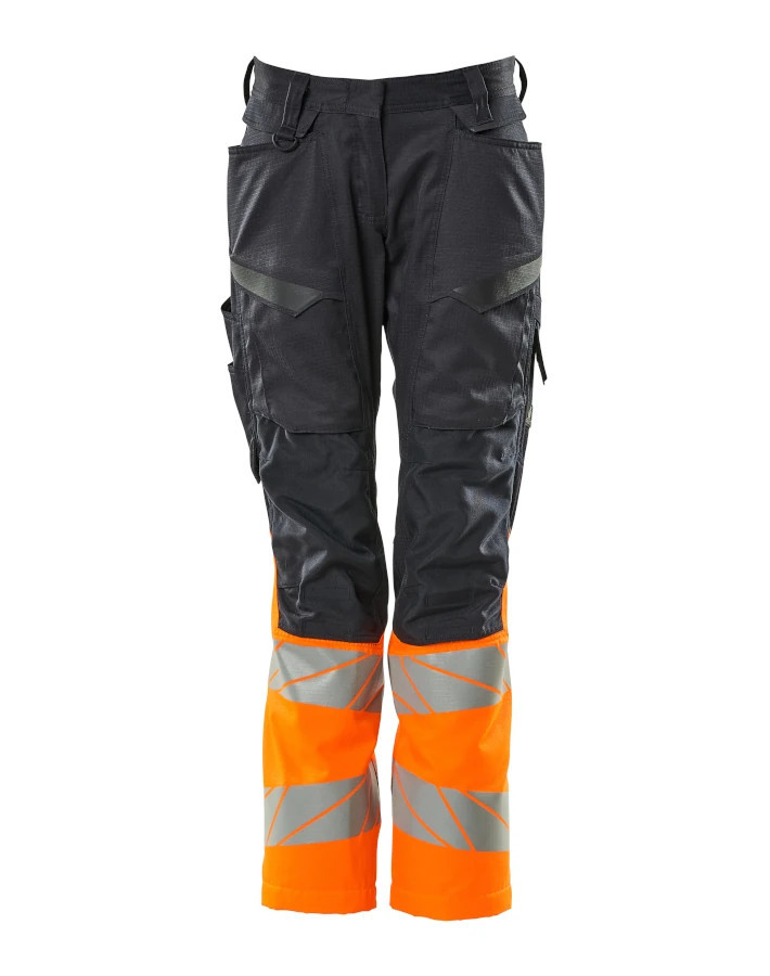 Trousers with kneepad pockets Trousers with kneepad pockets