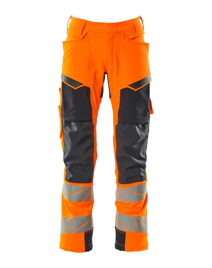 Trousers with kneepad pockets Trousers with kneepad pockets