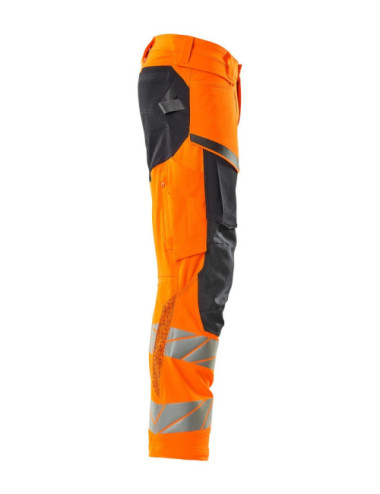 Trousers with kneepad pockets Trousers with kneepad pockets