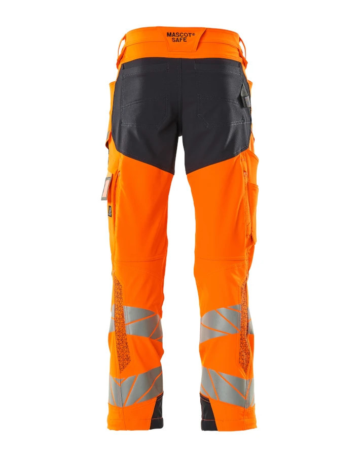 Trousers with kneepad pockets Trousers with kneepad pockets