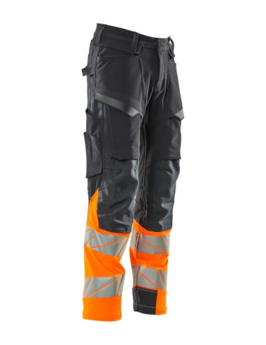 Trousers with kneepad pockets Trousers with kneepad pockets