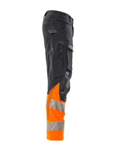 Trousers with kneepad pockets Trousers with kneepad pockets
