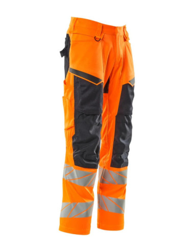 Trousers with kneepad pockets Trousers with kneepad pockets