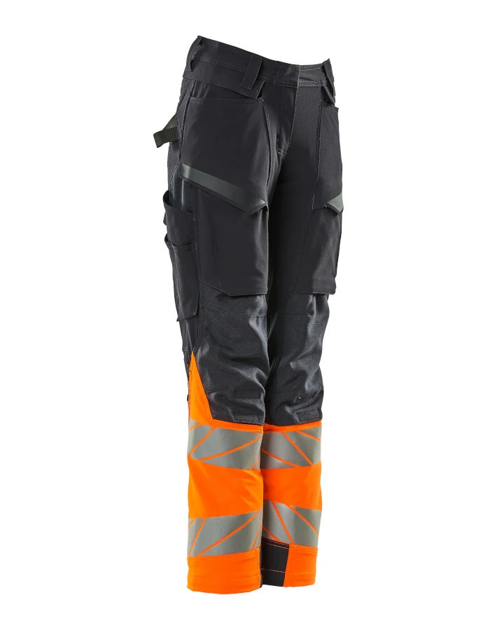Trousers with kneepad pockets Trousers with kneepad pockets