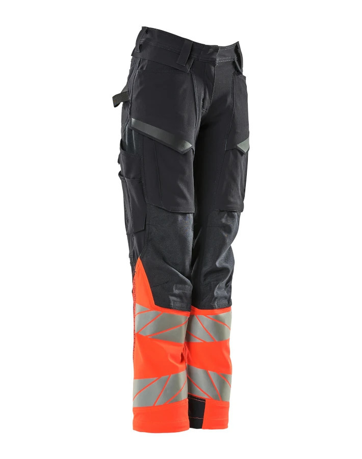 Trousers with kneepad pockets Trousers with kneepad pockets