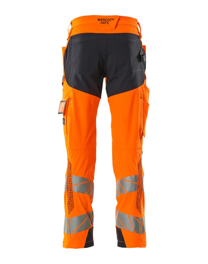 Trousers with kneepad pockets Trousers with kneepad pockets