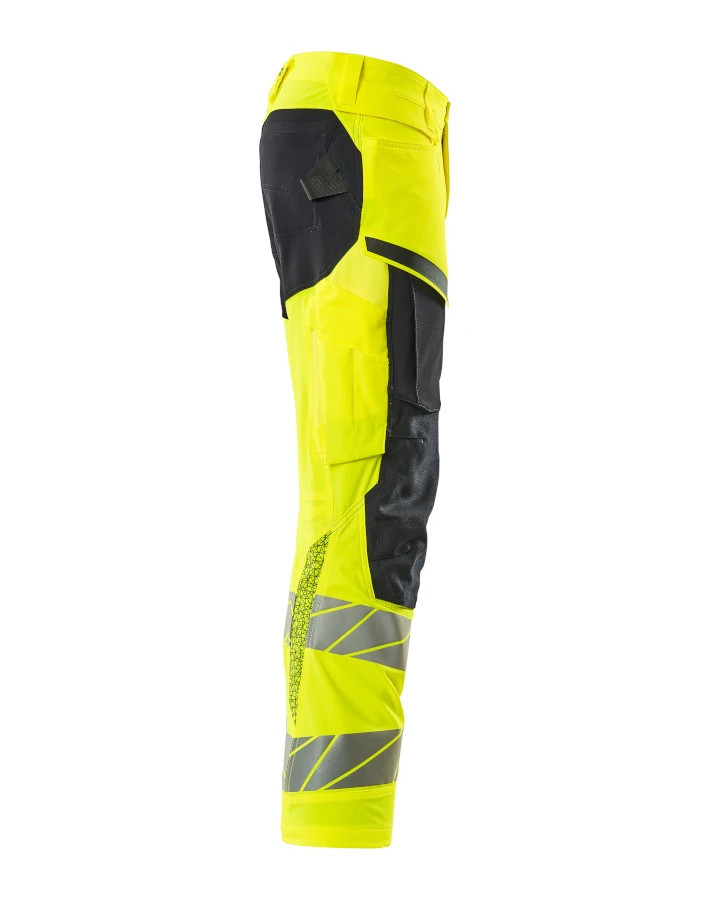Trousers with kneepad pockets Trousers with kneepad pockets