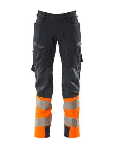 Trousers with thigh pockets Trousers with thigh pockets