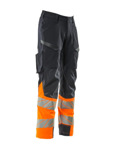 Trousers with thigh pockets Trousers with thigh pockets